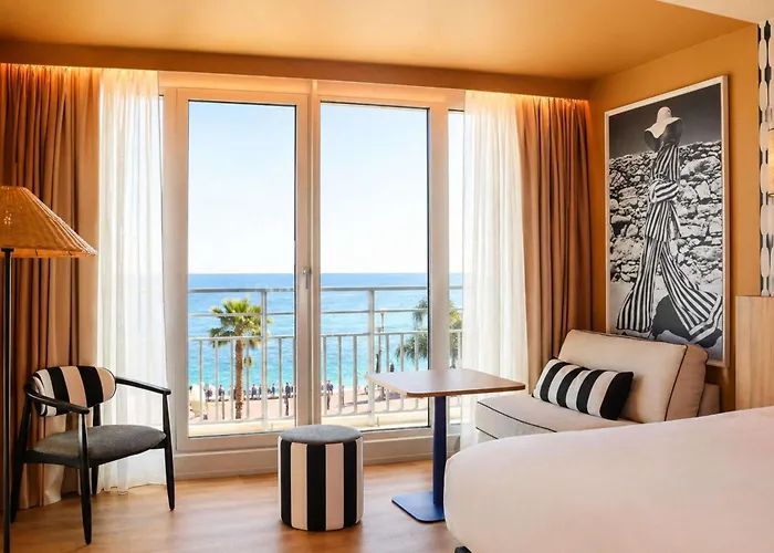 Mercure Nice Promenade Des Anglais